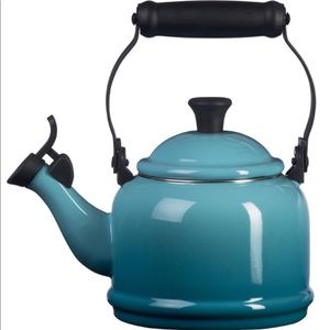 Le Creuset marine tea kettle